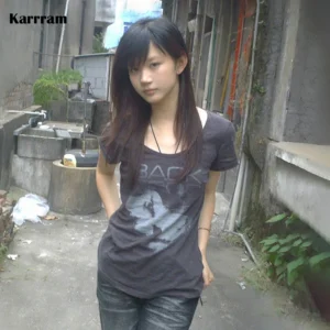 Karrram اليابانية Y2k إلكتروني تي شيرت مطبوع Trashy 2000s نمط قصير الأكمام تي شيرت خمر Harajuku الشارع الشهير الجرونج جماليات