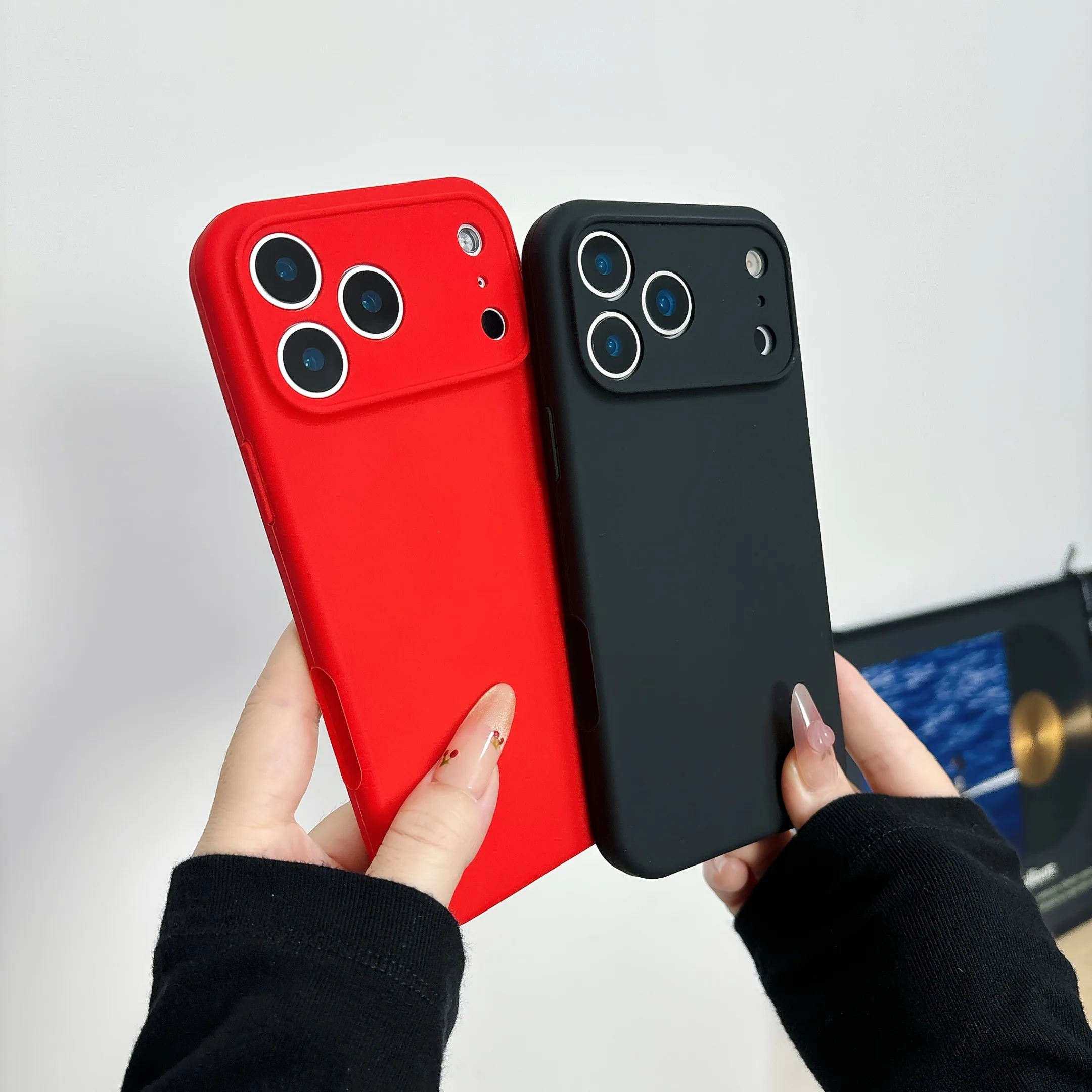 غطاء هاتف مغناطيسي أصلي من السيليكون السائل لأجهزة iPhone 18 و17 و16 و15 و14 و13 Pro Max و17 Pro و18، متوافق مع تقنية Magsafe للشحن اللاسلكي، غطاء ناعم.